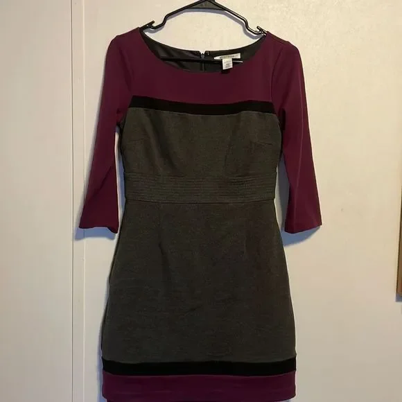 white house black market purple dress WHITE HOUSE BLACK MARKET Women's Floral Dress Purple /Grey V Neck Dress 4